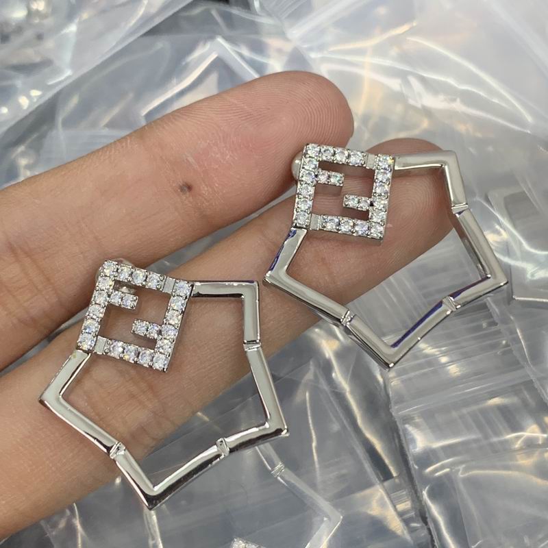 Fendi earring 12lyr53